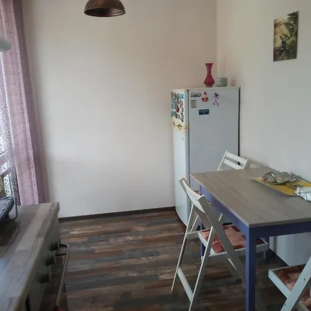 Appartement мезонет мени - две спални и две бани