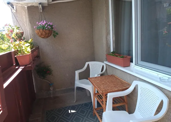 Apartamento мезонет мени - две спални и две бани